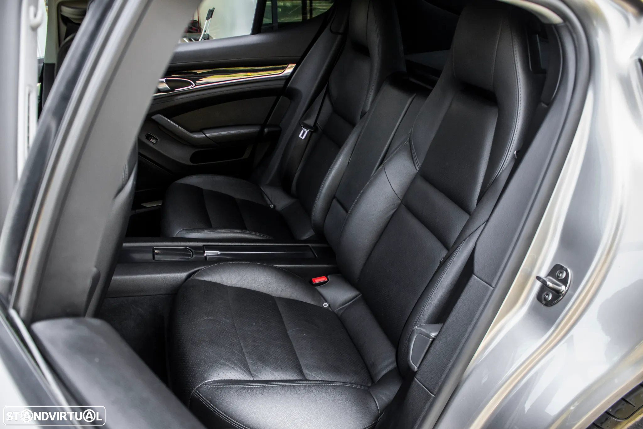 Porsche Panamera Platinum Edition - 34