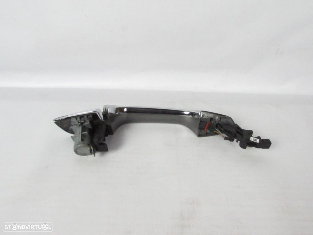 Punho da porta Com Canhão Esquerdo/Frente/Exterior Seminovo/ Original MERCEDES-B... - 2