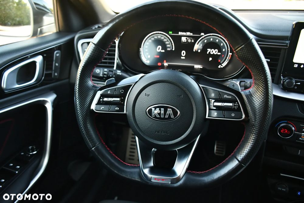Kia ProCeed - 38