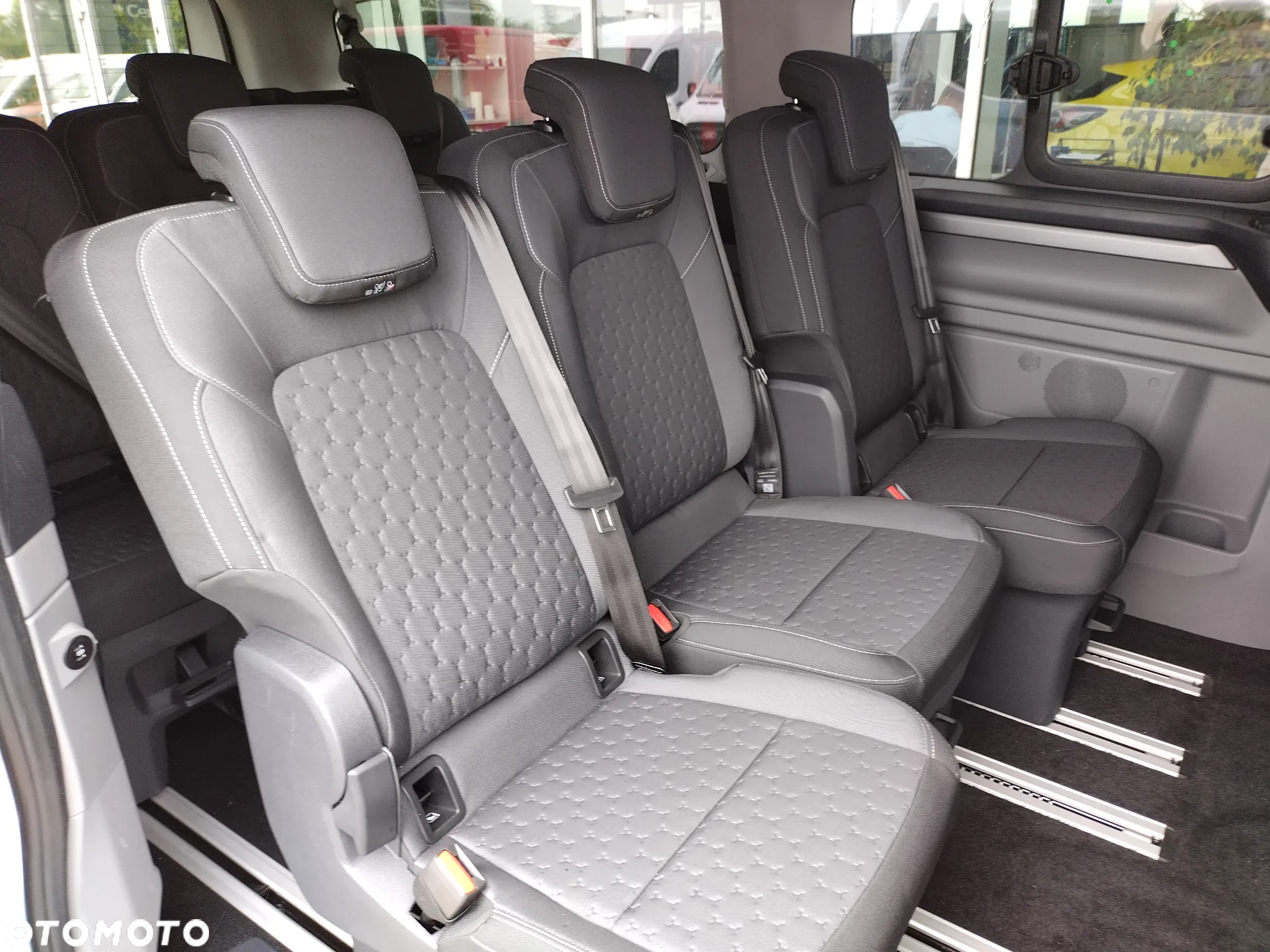 Ford Tourneo Custom 2.0 EcoBlue 320 L2 Titanium - 6