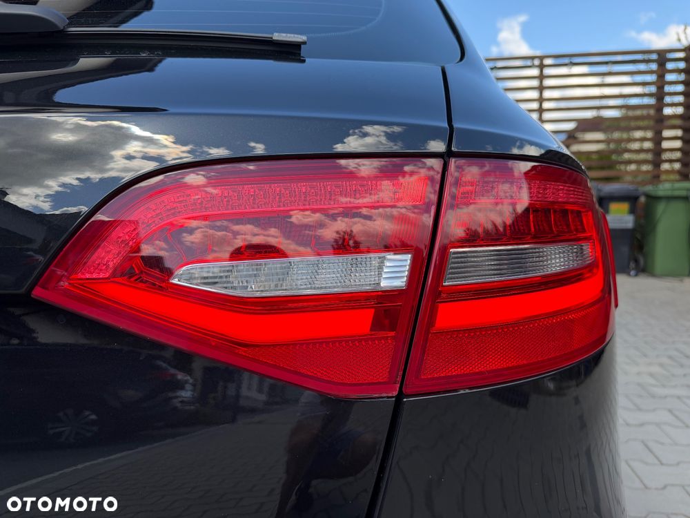 Audi A4 Avant 2.0 TDI DPF S line Sportpaket - 36
