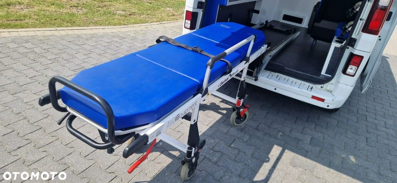Renault Trafic - 32