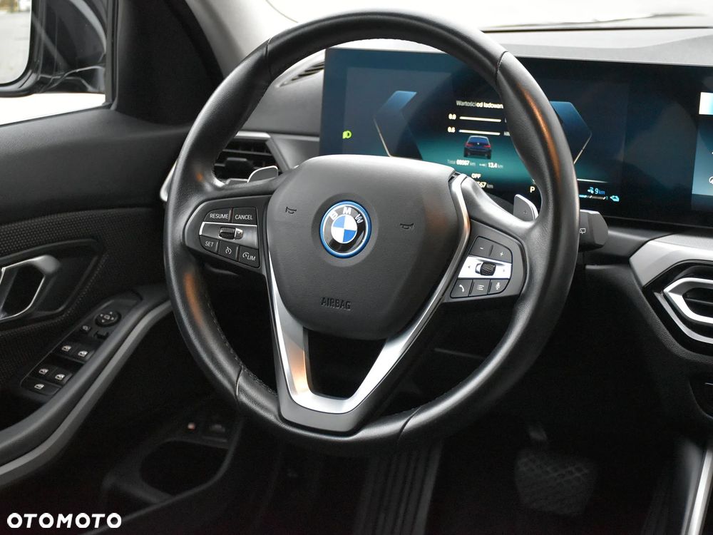 BMW Seria 3 - 24