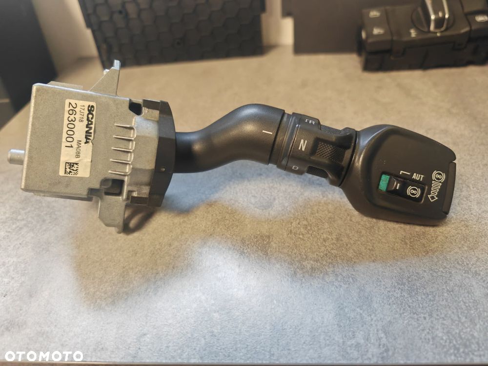 MANETKA PRZEŁĄCZNIK LEWAREK BIEGÓW SCANIA R S 2630001 - 1