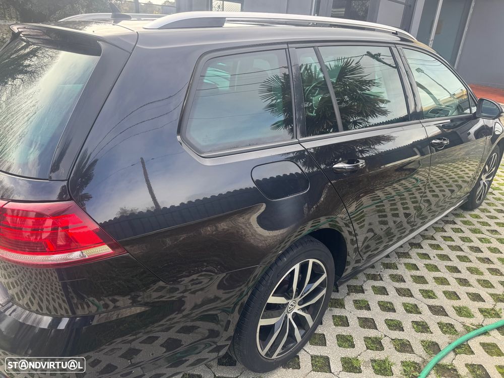 VW Golf Variant 2.0 TDi R-Line DSG - 7