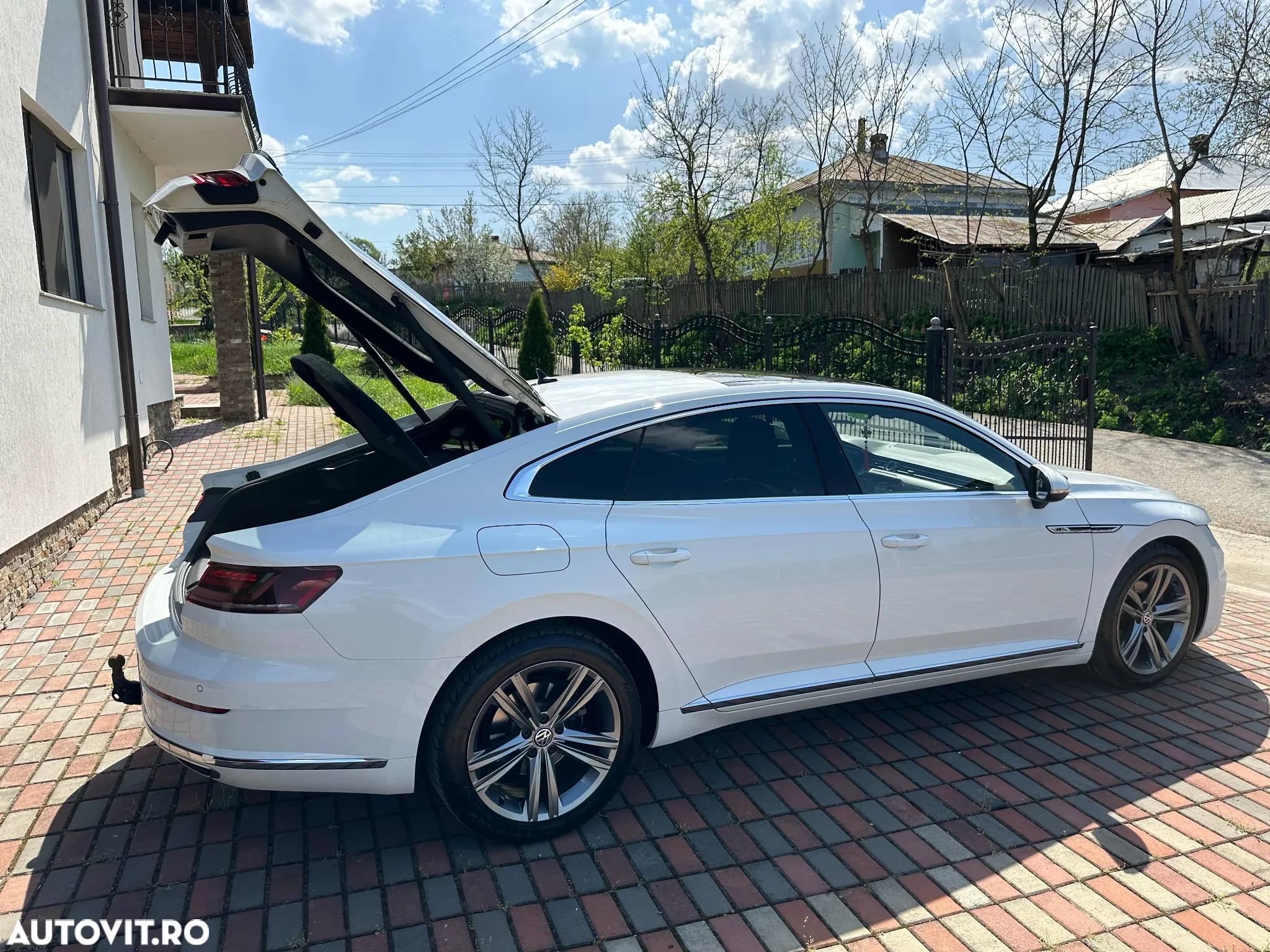 Volkswagen ARTEON 2.0 TDI SCR DSG R-Line - 10