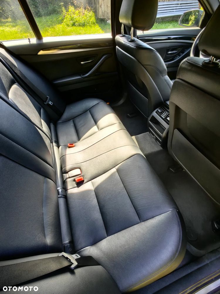 BMW Seria 5 520d - 8