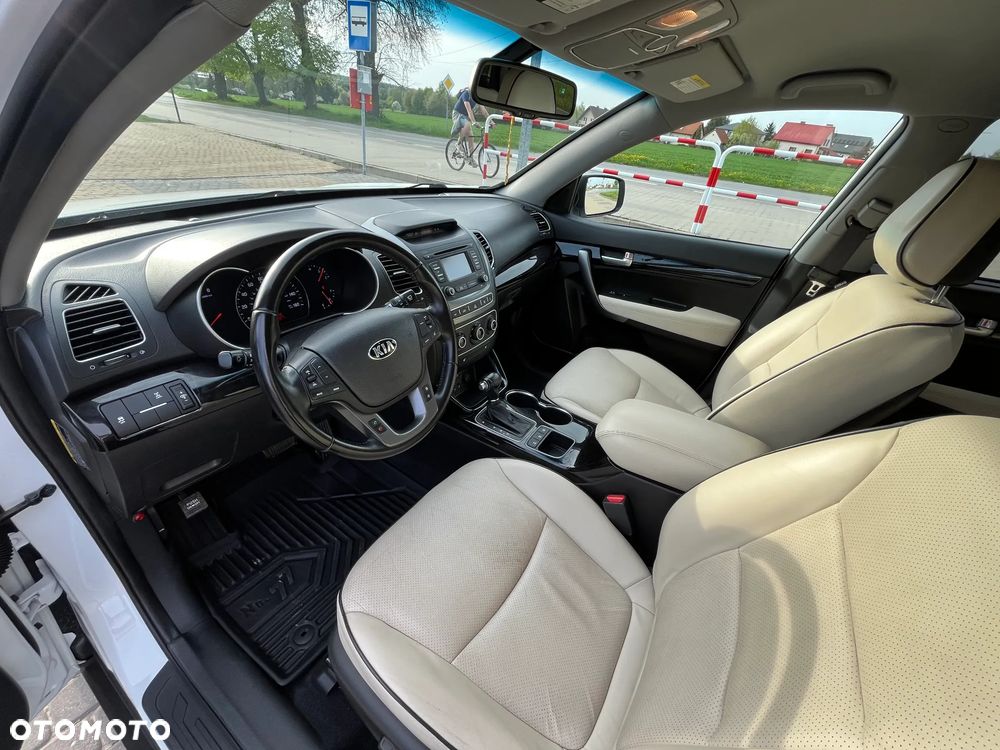 Kia Sorento - 10
