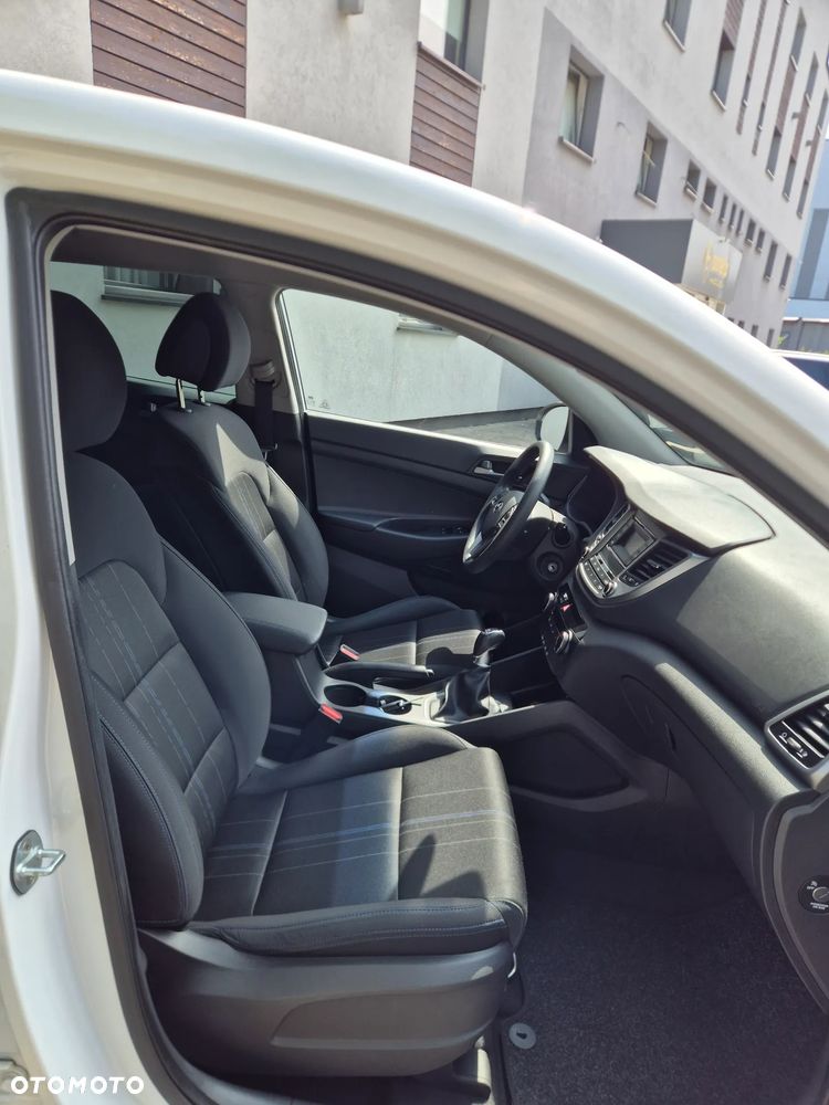 Hyundai Tucson 1.6 GDI BlueDrive Classic 2WD - 10