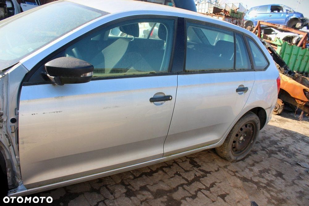 Skoda Rapid 2016 1.6TDI CXMA Spaceback (MASKA, ZDERZAK, LAMPA, BŁOTNIK, DRZWI, SZYBA, FOTEL) - 5