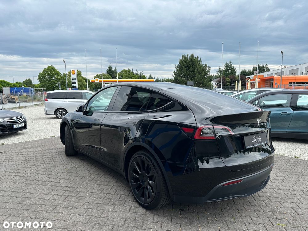 Tesla Model Y RWD - 5