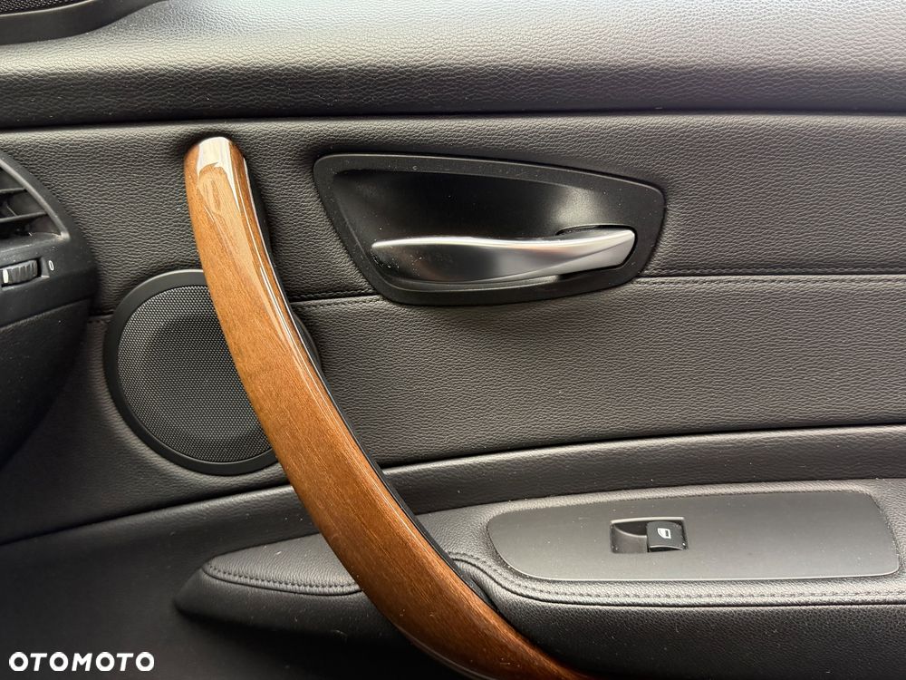 BMW Seria 1 120d Limited Edition Lifestyle mit M Sportpaket - 27