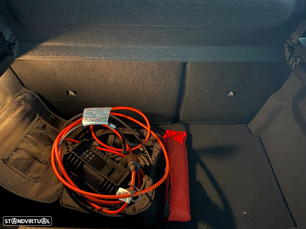 Peugeot e-208 50 kWh Allure - 24
