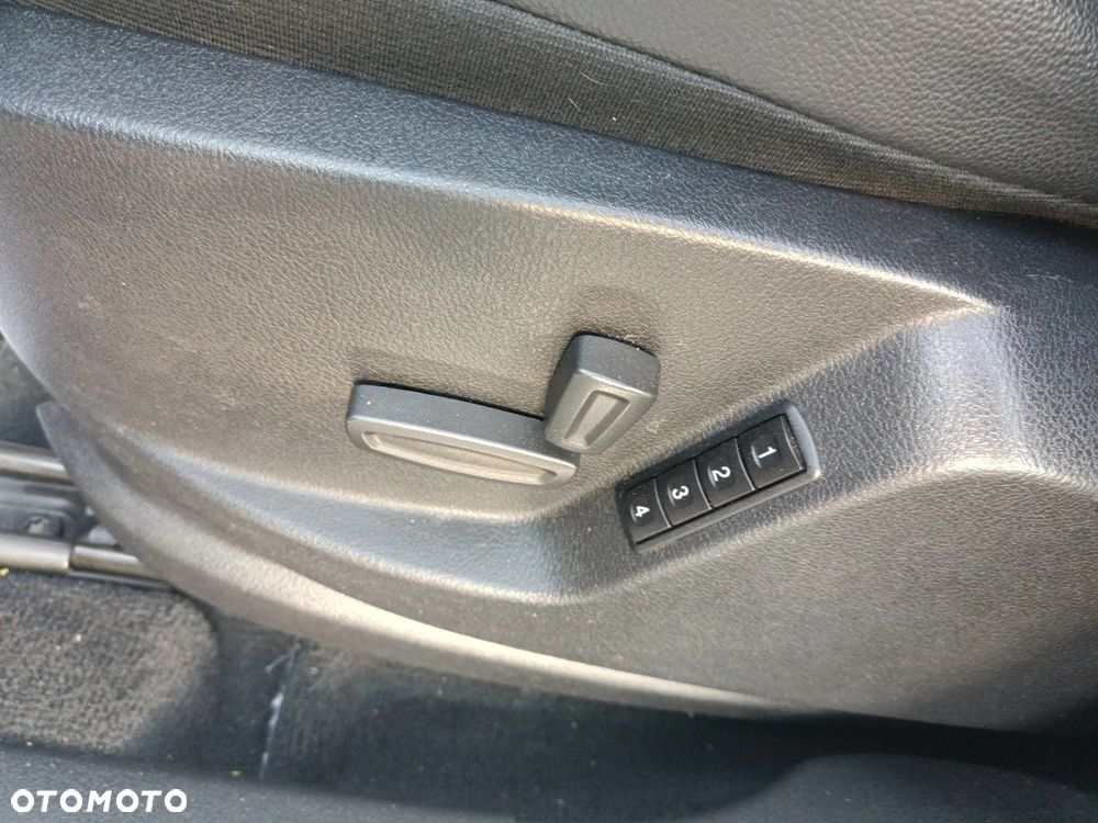 Ford S-Max 2.2 TDCi DPF Durashift-6-tronic Titanium - 27