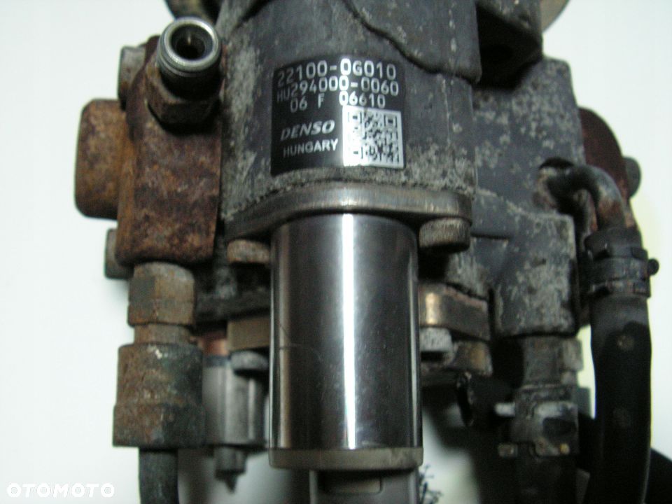 AVENSIS T25 2,0 D4D 116 POMPA WTRYSKOWA 76 TYŚ KM - 2