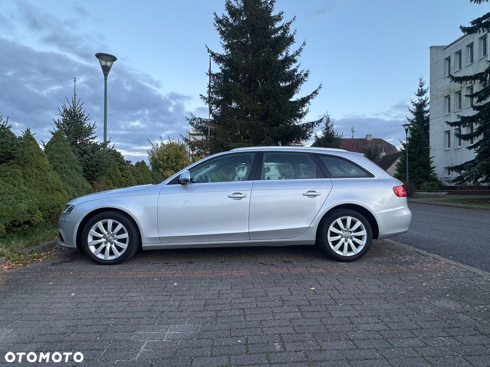 Audi A4 Avant - 8