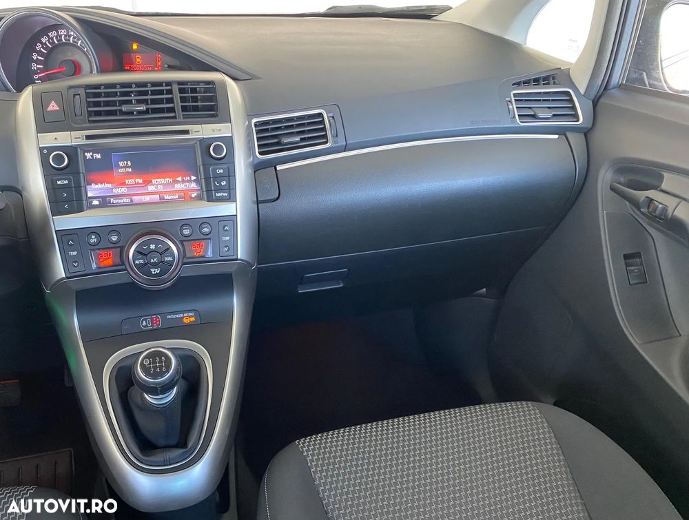 Toyota Verso - 15