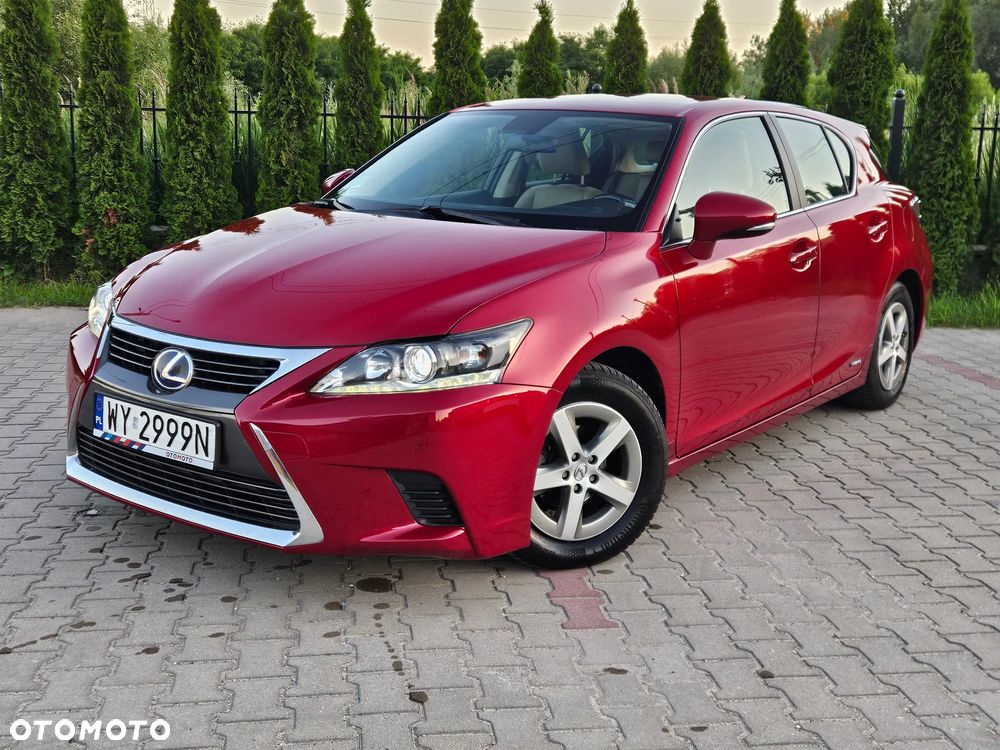 Lexus CT - 1
