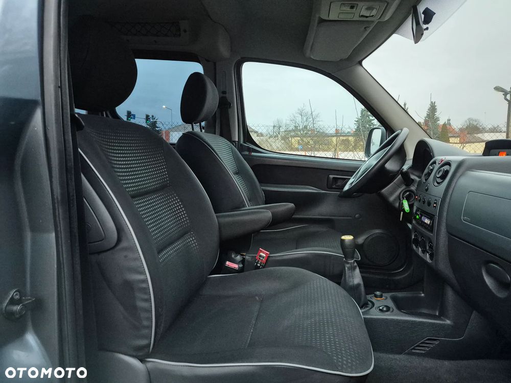 Peugeot Partner Kombi 110 Premium - 14