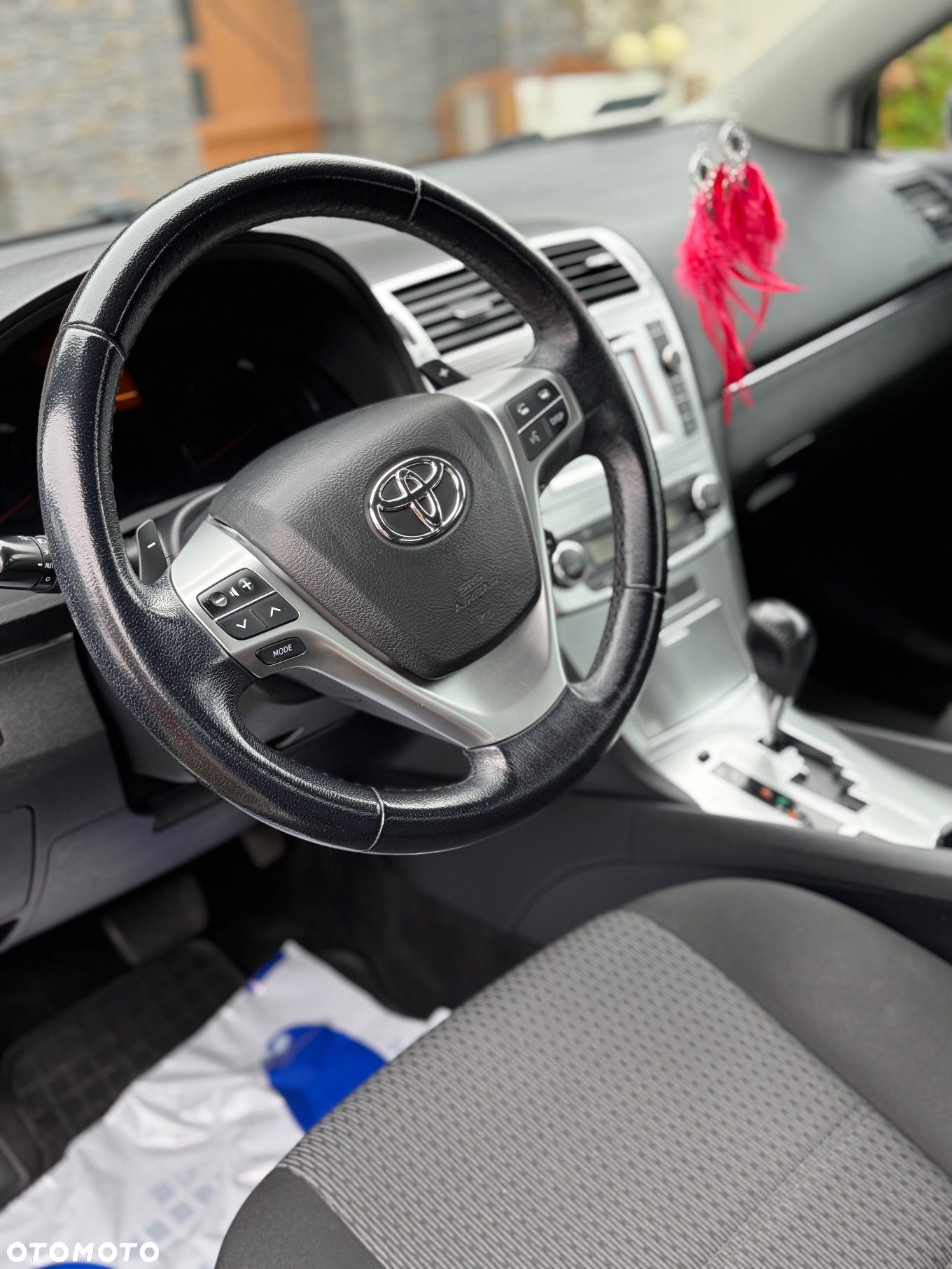 Toyota Avensis - 1