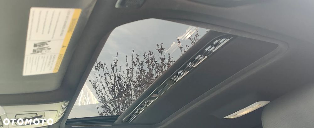 BMW Seria 3 330e iPerformance Sport Line - 15
