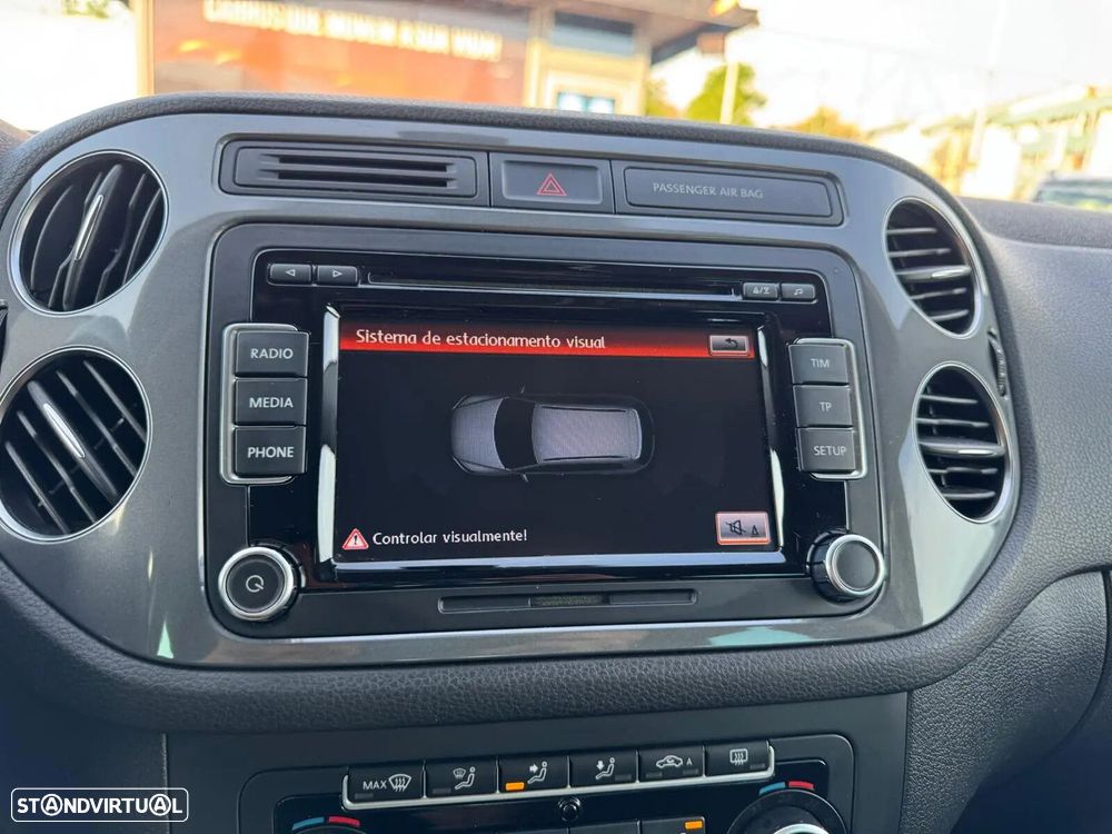 VW Tiguan 2.0 TDi Trend BlueMotion - 28