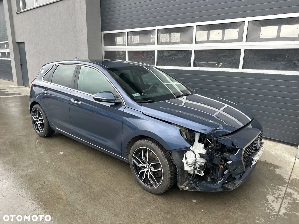 Hyundai i30 1.4 T-GDI Premiere Luxury - 8