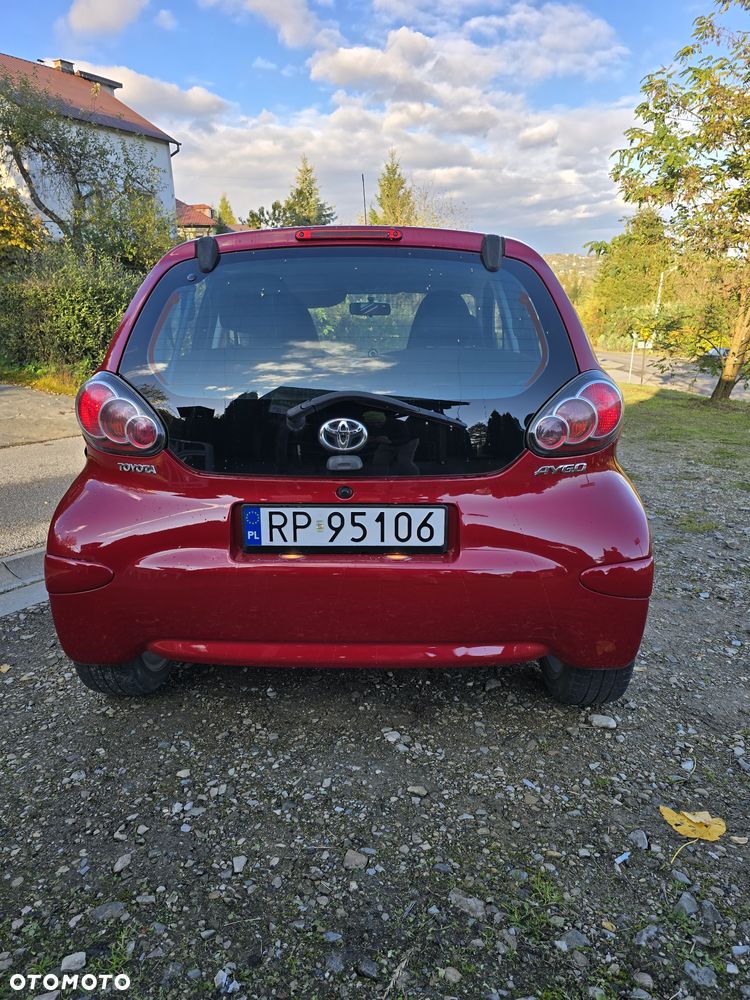 Toyota Aygo ver-1-0-vvt--i - 4