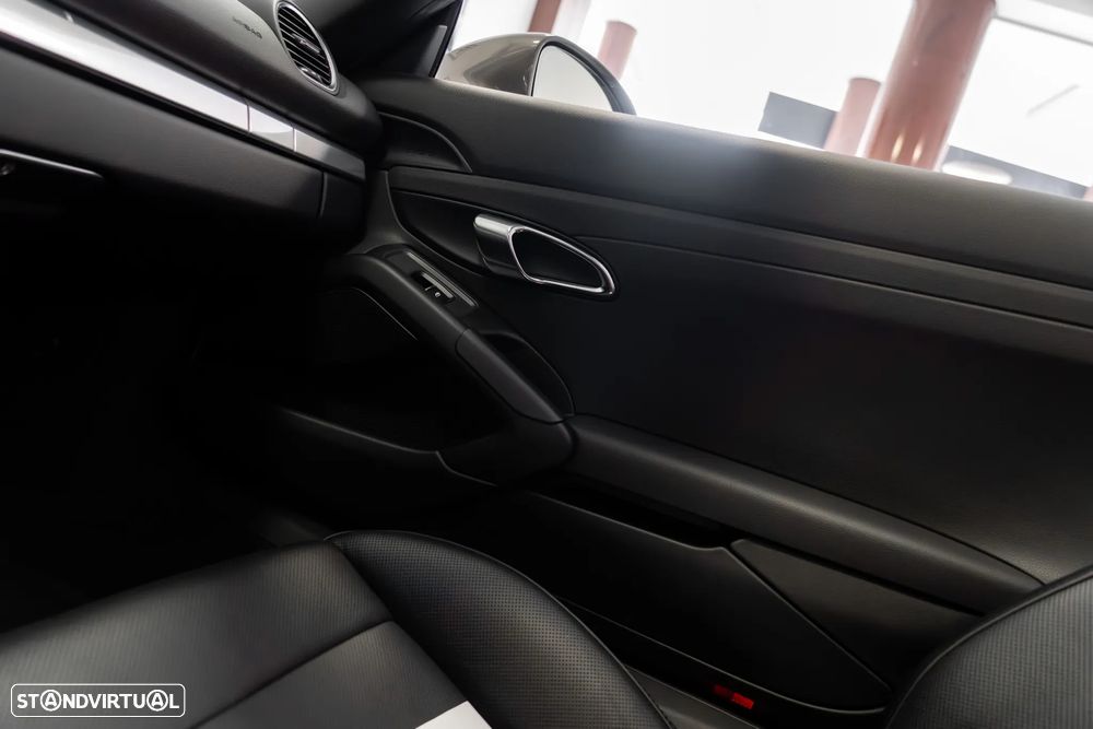 Porsche 718 Boxster 2.0 PDK - 25