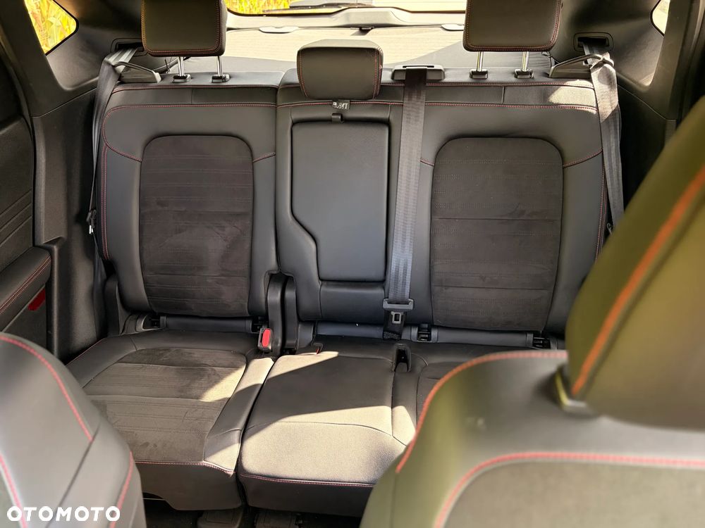 Ford Kuga 2.5P PHEV FWD ST-Line X - 14