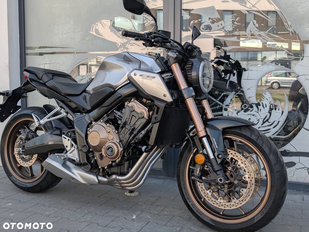 Honda CBF - 16