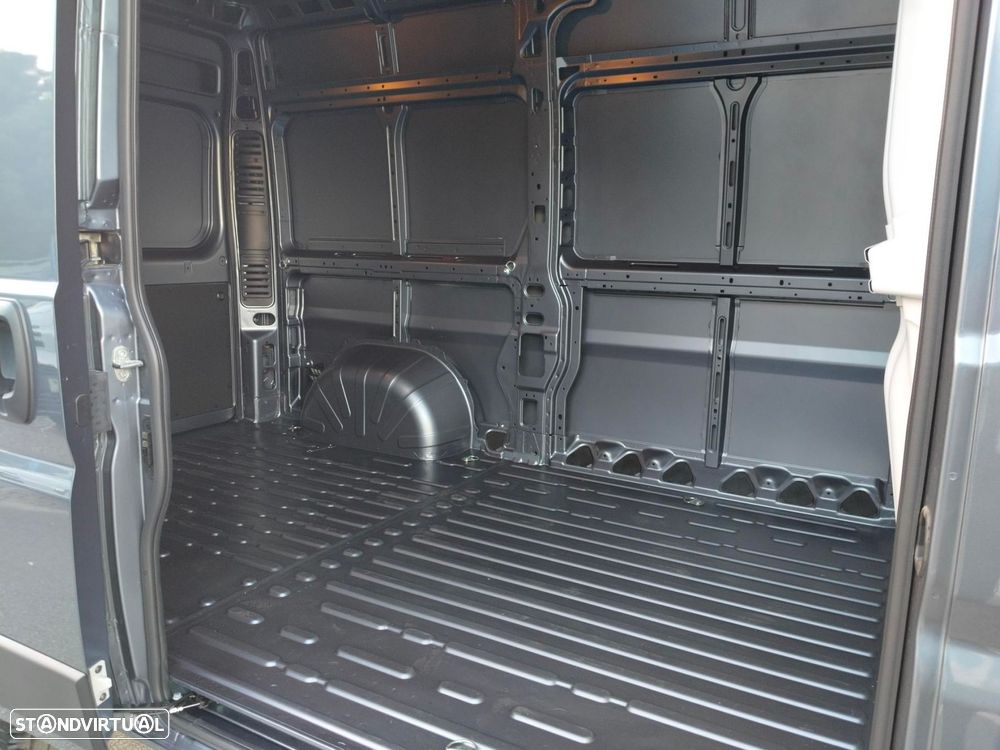 Peugeot Boxer 2.2 BlueHDi 335 L2H2 EAT8 - 15