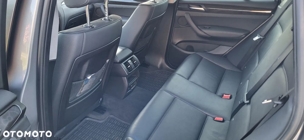 BMW X3 xDrive28i - 11