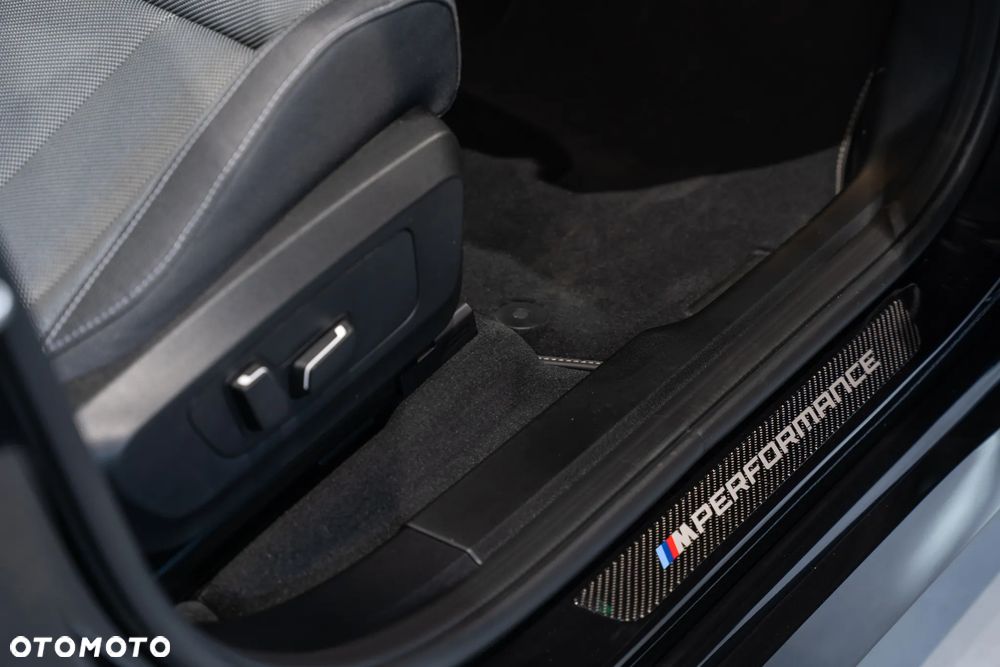 BMW X3 xM50 mHEV - 21
