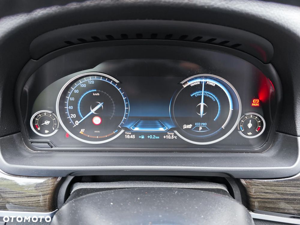 BMW Seria 5 520d xDrive Luxury Line - 29