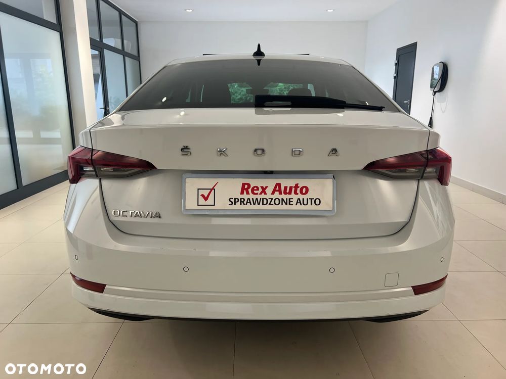 Skoda Octavia 2.0 TDI Style DSG - 8