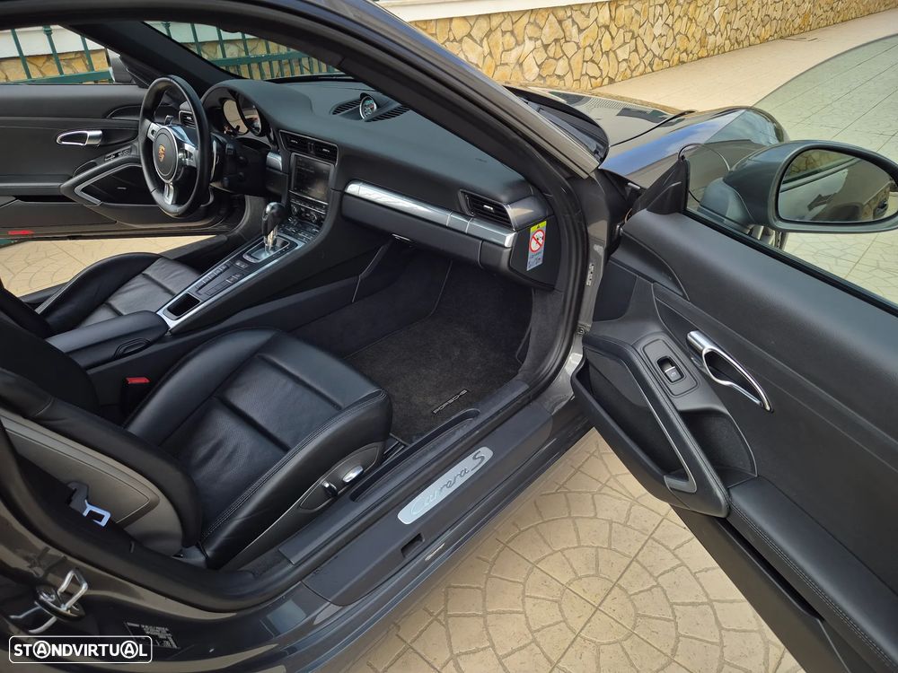 Porsche 911 Série F - 10