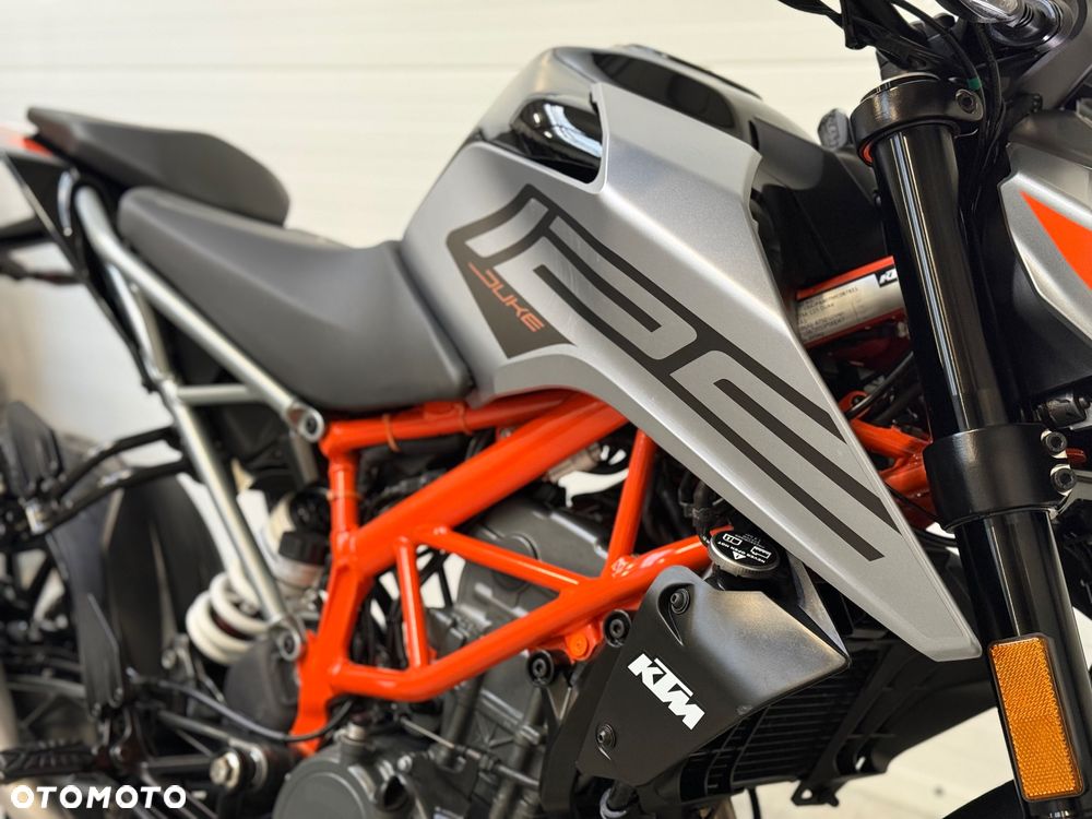 KTM Duke - 16