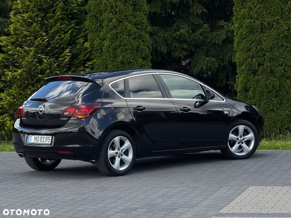 Opel Astra 1.4 Turbo Design Edition - 3