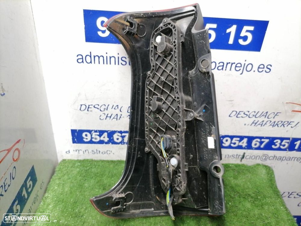 FAROLIM TRASEIRO DIREITO FIAT PANDA 2019 - - 2