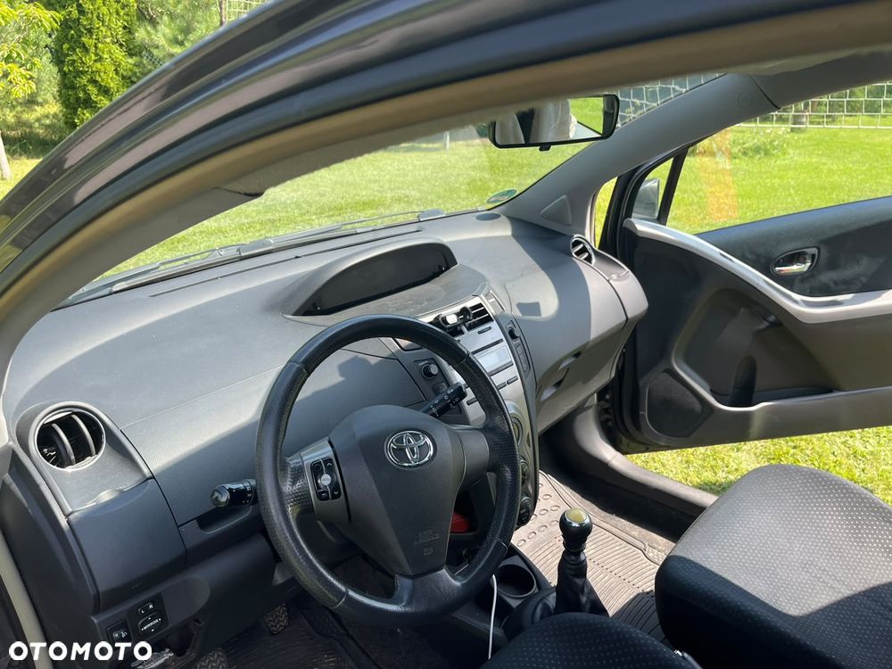 Toyota Yaris 1.4 D-4D - 9