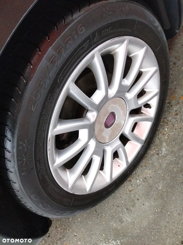 Fiat Bravo 1.4 16V Dynamic - 8