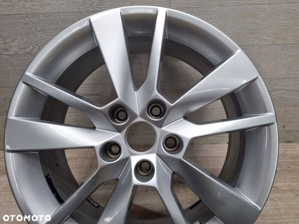 Skoda Octavia Mk3 5E 2017 Wszystkie Felgi aluminiowe R17 - 6