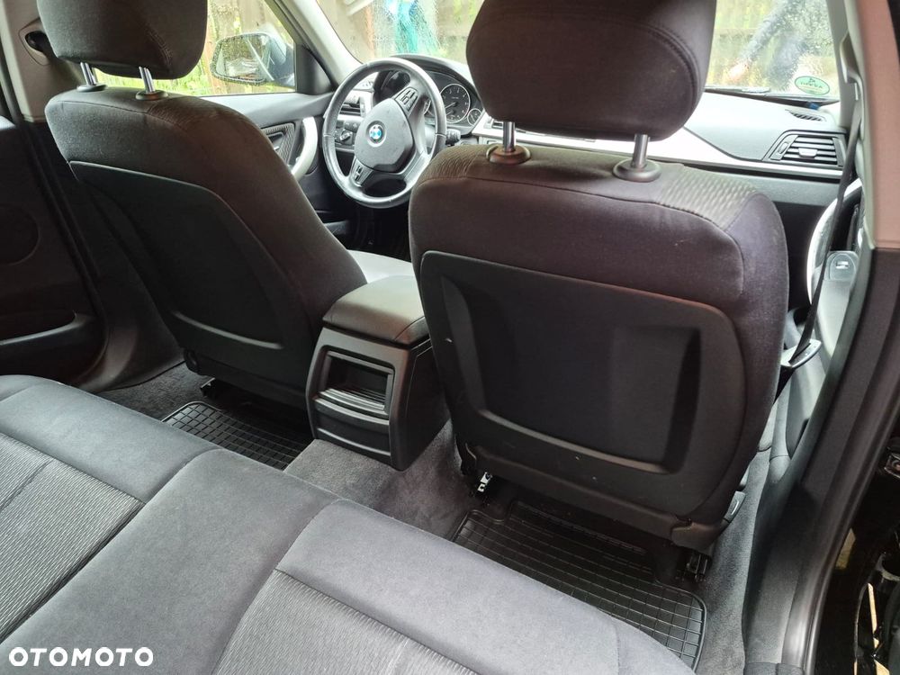 BMW Seria 3 320d - 10