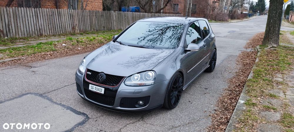 Volkswagen Golf 2.0 GTI - 2