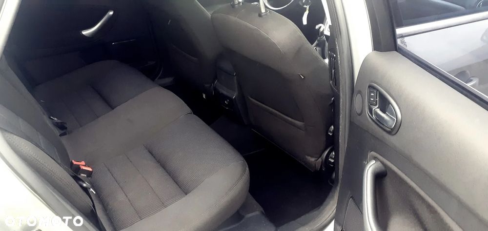 Ford Mondeo 2.0 Sport - 29