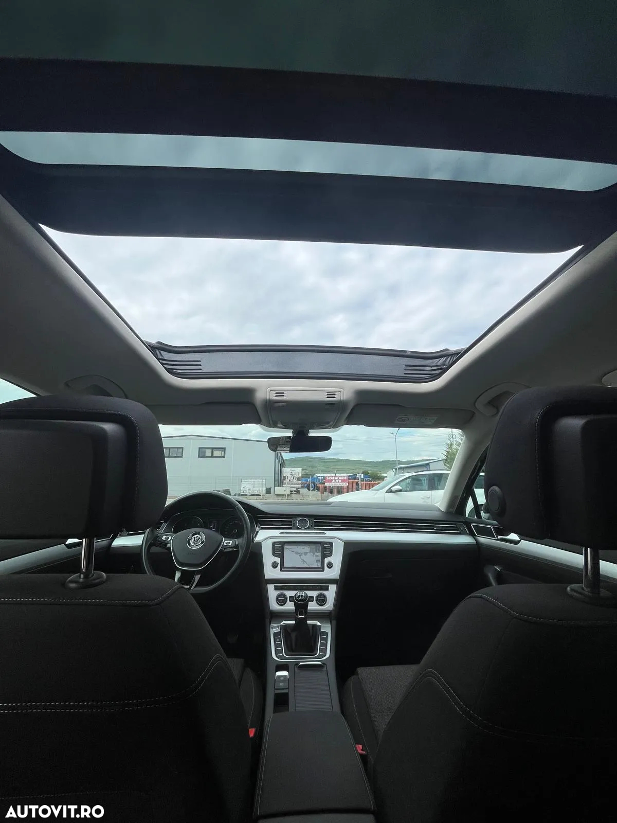 Volkswagen Passat Variant 2.0 TDI (BlueMotion Technology) Comfortline - 5