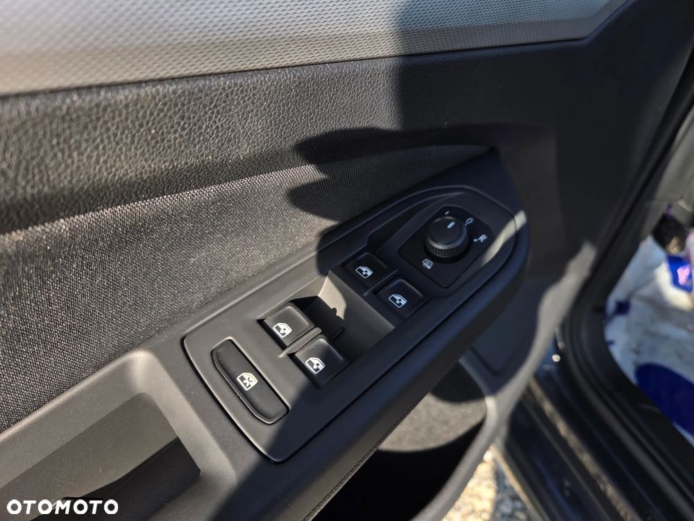 Volkswagen Golf - 17