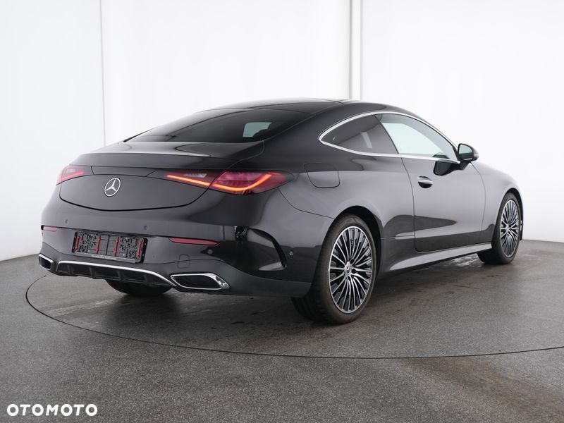 Mercedes-Benz CLE 300 4Matic 9G-TRONIC Edition AMG Line - 2