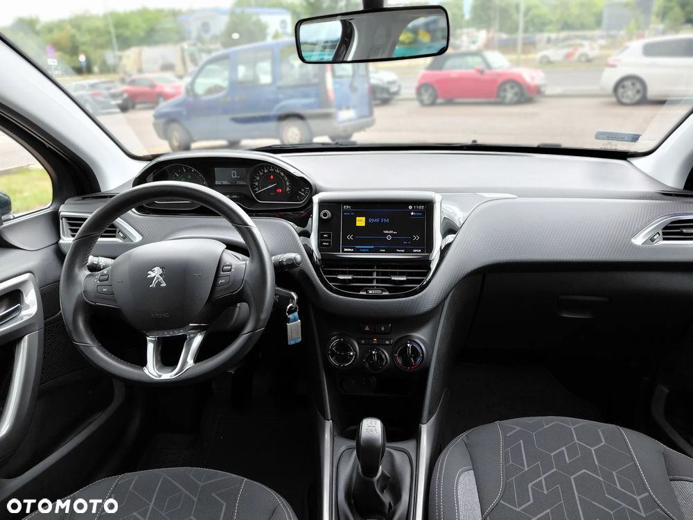 Peugeot 2008 1.2 Pure Tech Access - 12